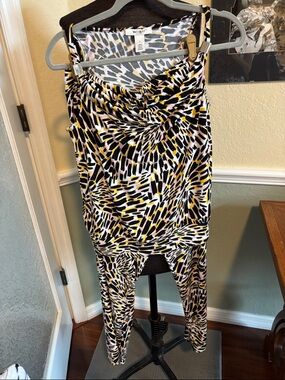 White House Black Market Black, White, Pink & Yellow Cowl-Neck lounging set  S